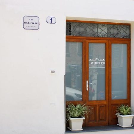 San Leonardo Guest House Castelbuono  Bagian luar foto
